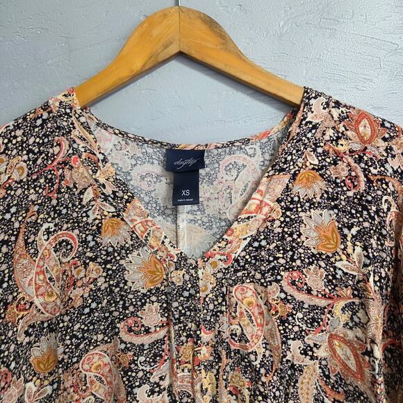 Daytrip Woman's Silky V-Neck Blouse Size XS - Picture 1 of 5
